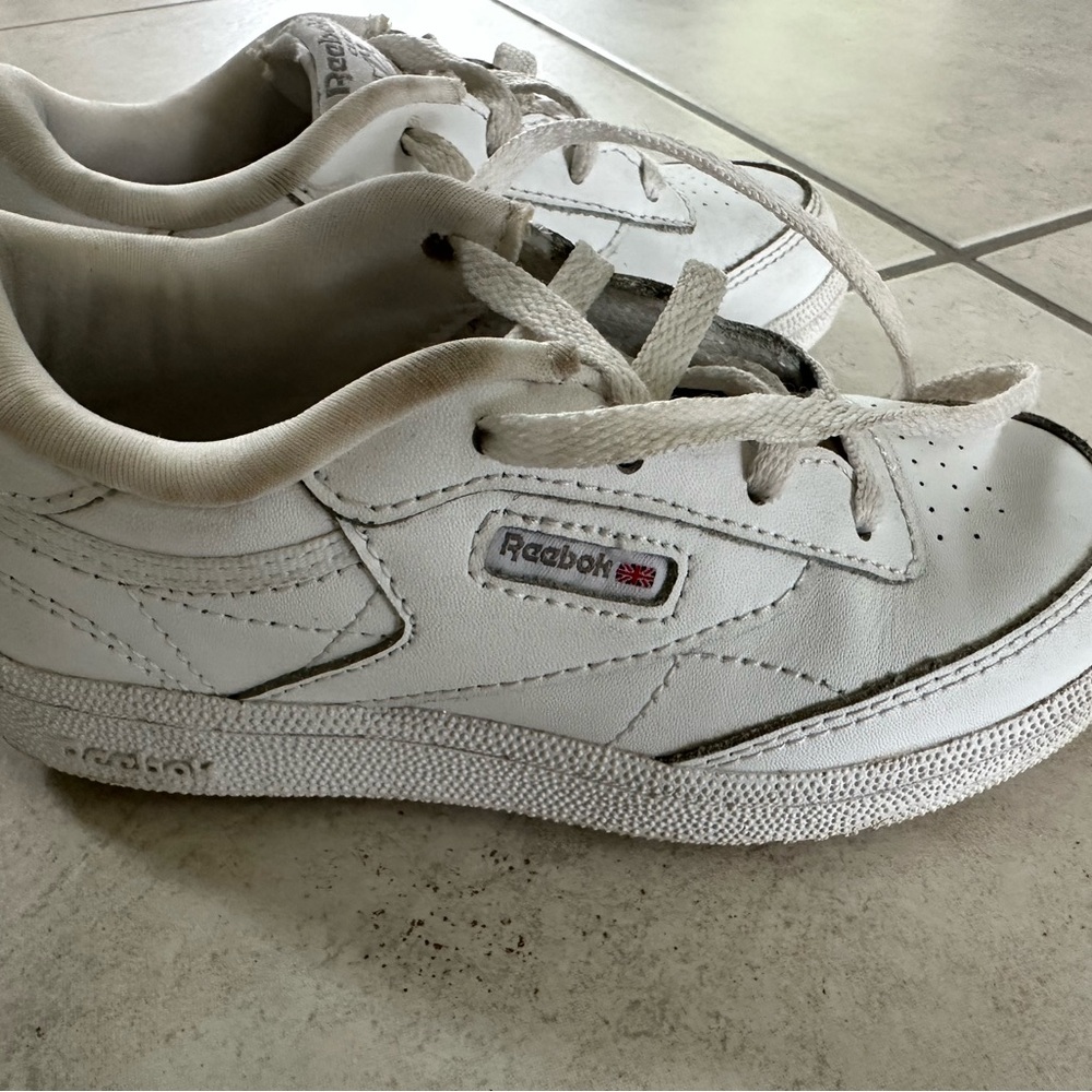 Reebok Kids Classic Sneakers- white- size 10